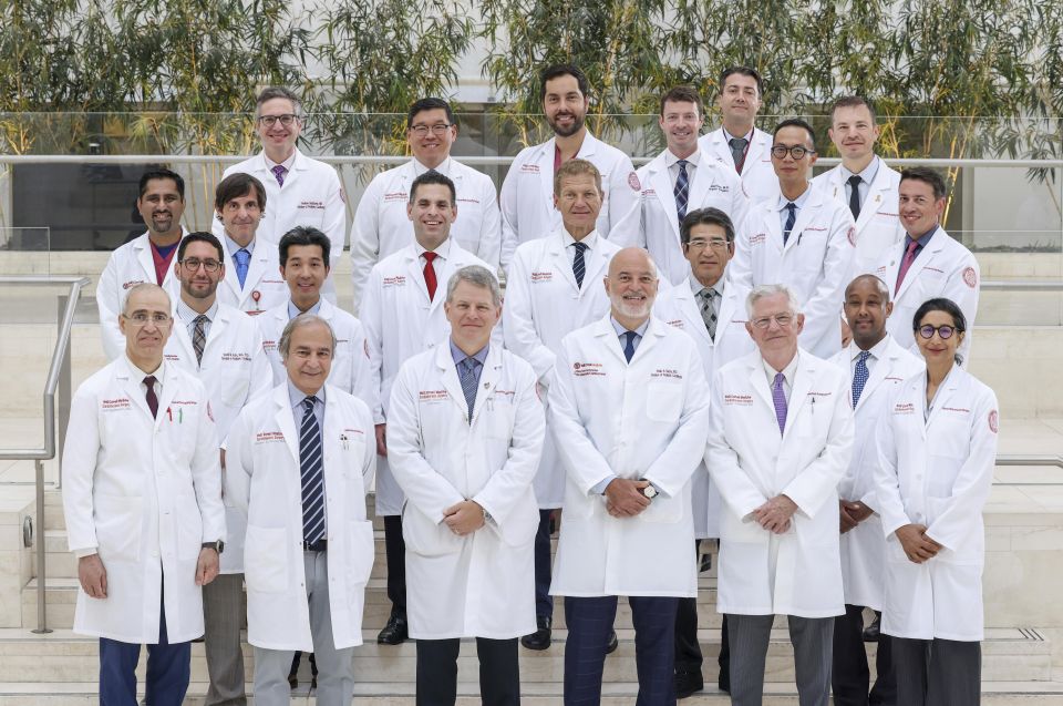 健康・医学 CARDIAC SURGERY Hi, I am a Cardiac Surgeon and I am Hard of Hearing | BC